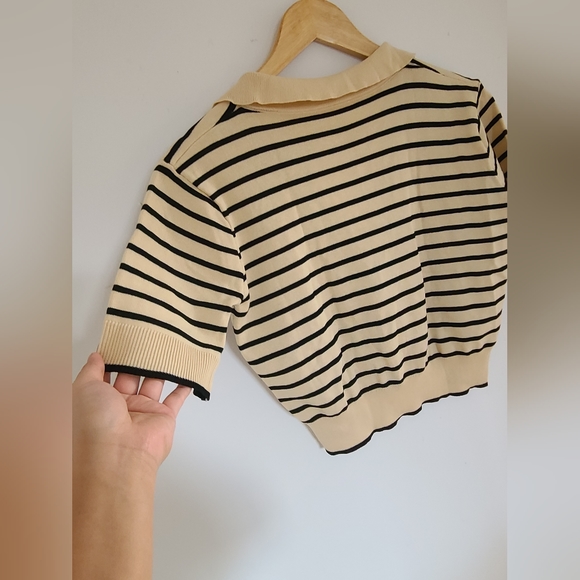 🦋3/$25🦋 Knitted Crop Top - Picture 3 of 3